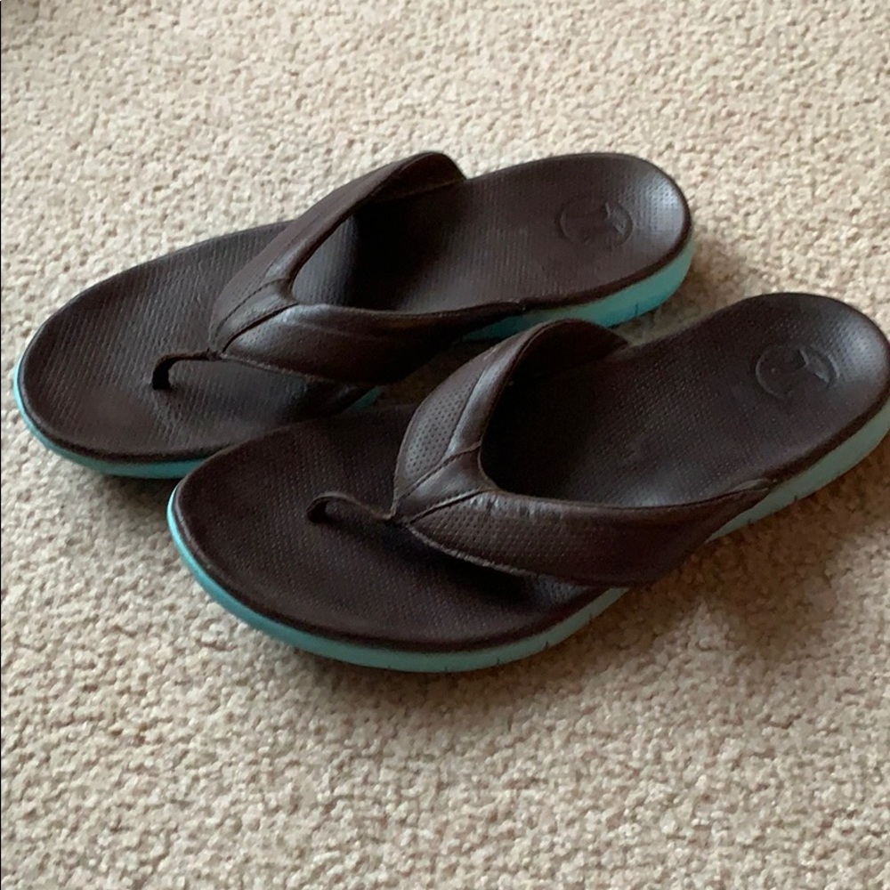 Hurley brown leather flip flops with Nike Free 12